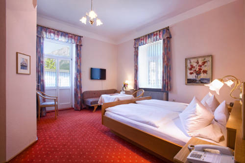 Imagen de la habitación del Hotel Villa Rein. Foto 9