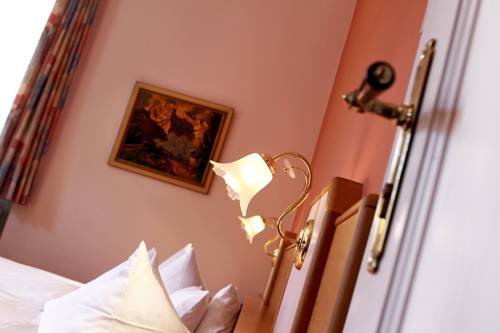 Imagen de la habitación del Hotel Villa Rein. Foto 12