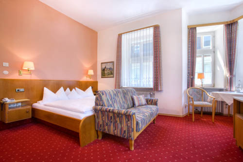 Imagen de la habitación del Hotel Villa Rein. Foto 13