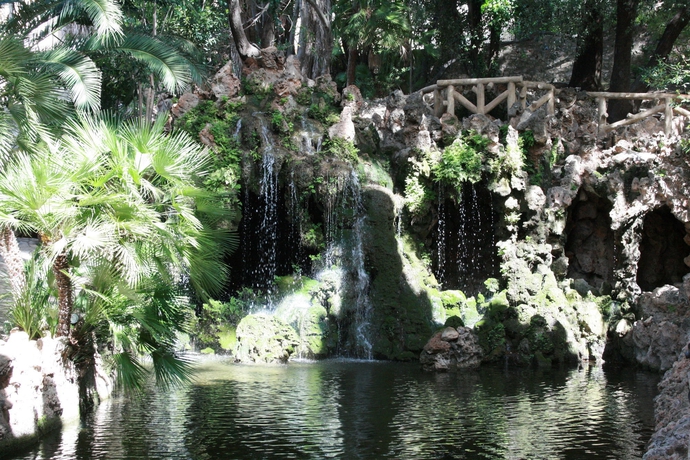 Imagen de los exteriores del Hotel Villa Retiro. Foto 2