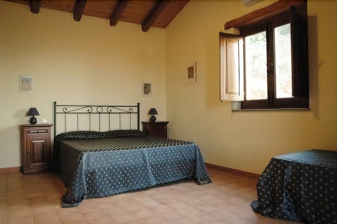 Imagen de la habitación del Hotel Villa Rica, Sicilia. Foto 8