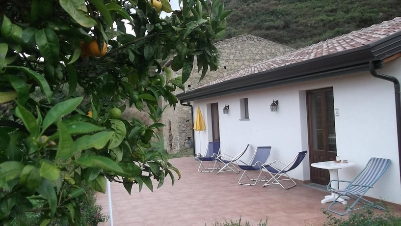 Imagen de la habitación del Hotel Villa Rica, Sicilia. Foto 15