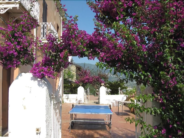 Imagen general del Hotel Villa Rica, Sicilia. Foto 2