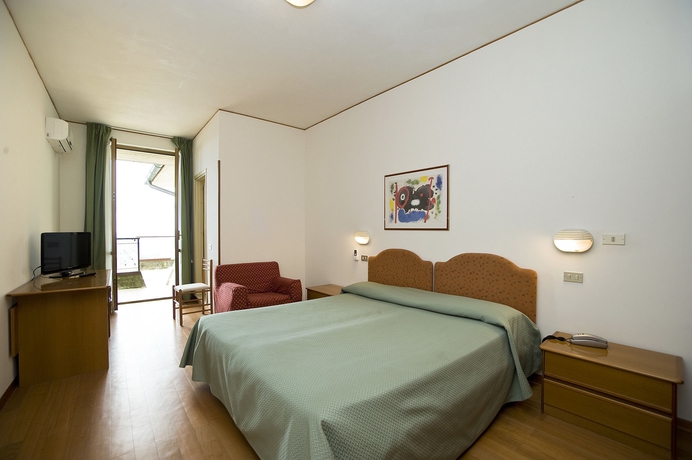 Imagen de la habitación del Hotel Villa Ricci. Foto 6