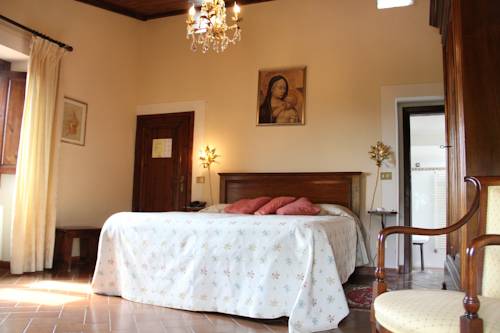 Imagen de la habitación del Hotel Villa Rigacci. Foto 11