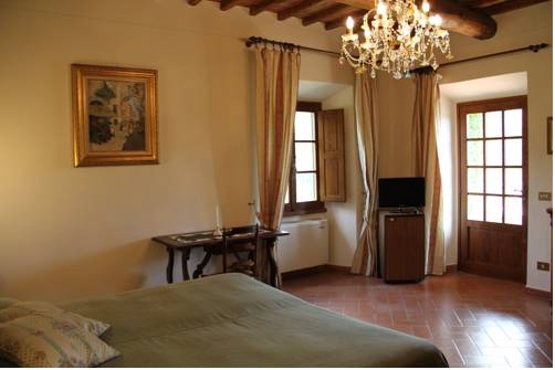 Imagen de la habitación del Hotel Villa Rigacci. Foto 14