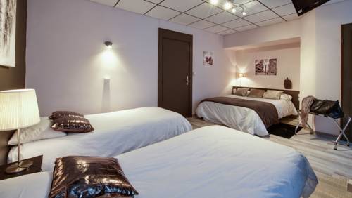 Imagen de la habitación del Hotel Villa Riva. Foto 5