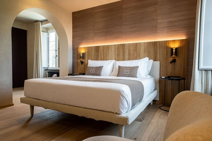 Imagen de la habitación del Hotel Villa Riviera Resort. Foto 18