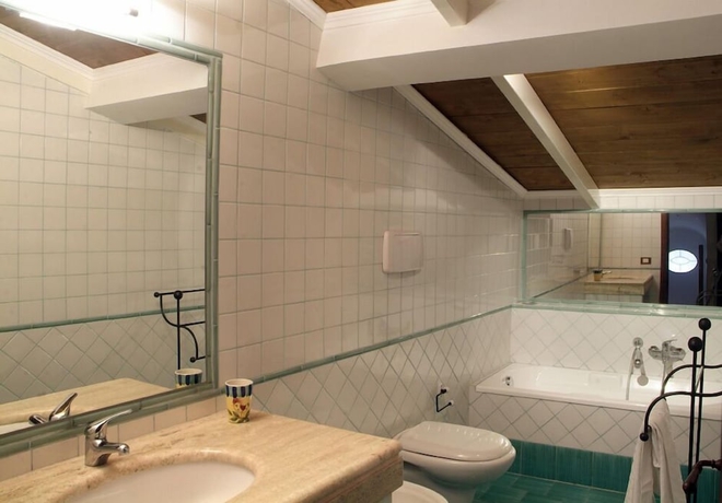 Imagen de la habitación del Hotel Villa Rizzo Resort and Spa. Foto 15