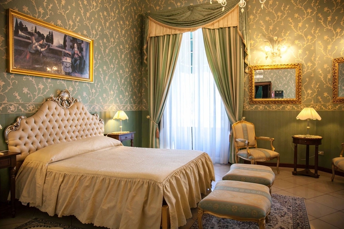 Imagen de la habitación del Hotel Villa Romeo. Foto 13