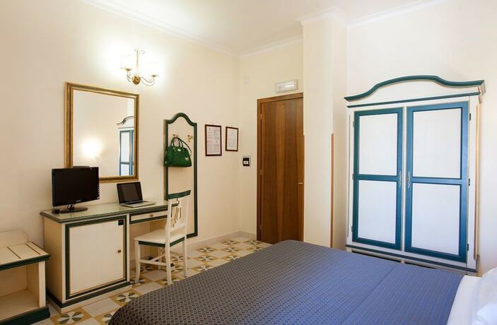 Imagen general del Hotel Villa Rosa Antico. Foto 16
