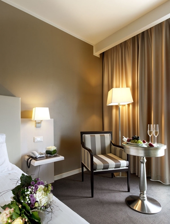 Imagen de la habitación del Hotel Villa Rosa, Desenzano del Garda. Foto 6