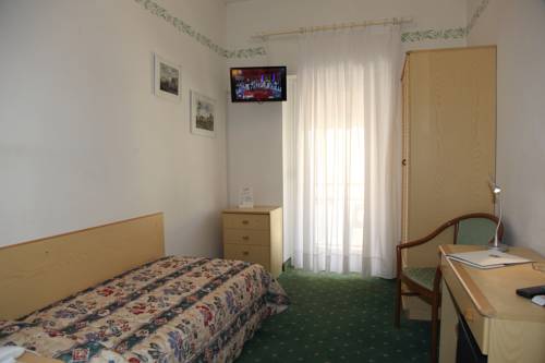 Imagen de la habitación del Hotel Villa Rosa, Grado. Foto 3