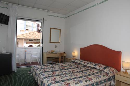 Imagen general del Hotel Villa Rosa, Grado. Foto 1
