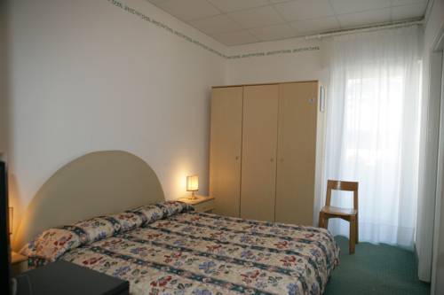 Imagen de la habitación del Hotel Villa Rosa, Grado. Foto 7