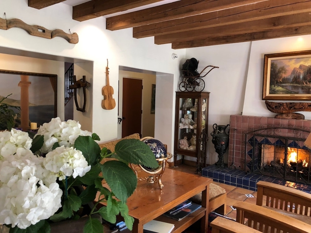 Imagen de los interiores del Hotel Villa Rosa Inn. Foto 16