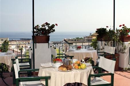 Imagen del bar/restaurante del Hotel Villa Rosa, Ischia. Foto 3