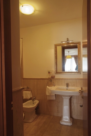 Imagen de la habitación del Hotel Villa Rosa, Roma. Foto 5