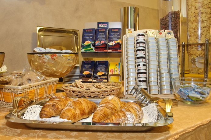 Imagen del bar/restaurante del Hotel Villa Rosa, Sirmione. Foto 3
