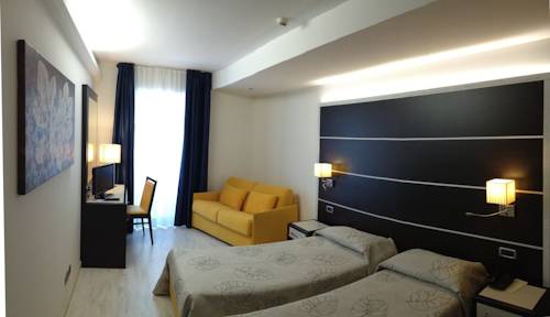 Imagen de la habitación del Hotel Villa Rosa, Torbole Sul Garda. Foto 5