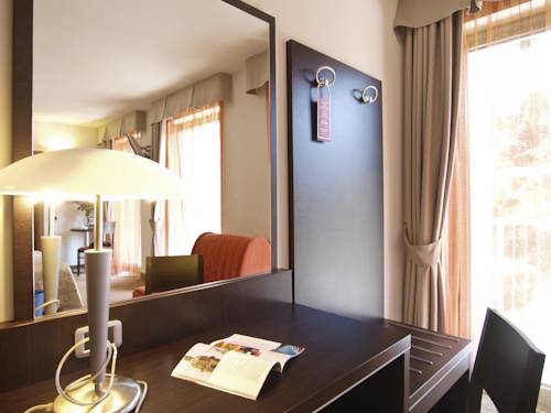 Imagen de la habitación del Hotel Villa Rosa, Torbole Sul Garda. Foto 7