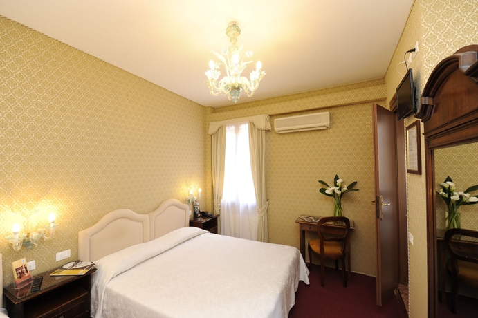 Imagen de la habitación del Hotel Villa Rosa, Venecia. Foto 2