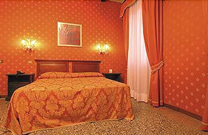 Imagen de la habitación del Hotel Villa Rosa, Venecia. Foto 11