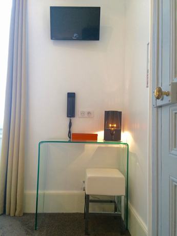 Imagen de la habitación del Hotel Villa Rose, Niza. Foto 4