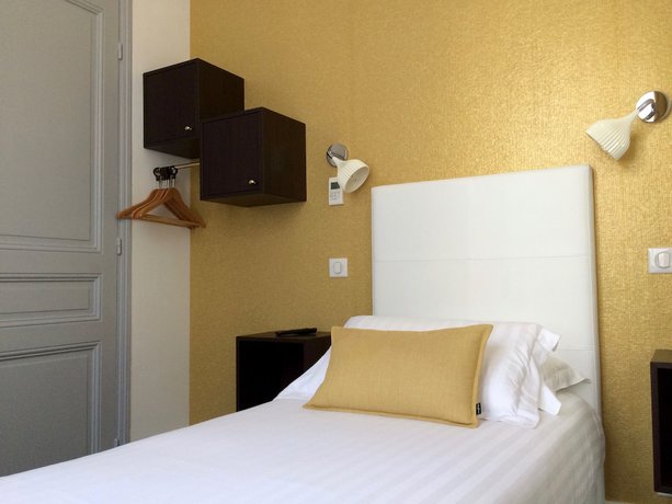 Imagen de la habitación del Hotel Villa Rose, Niza. Foto 7