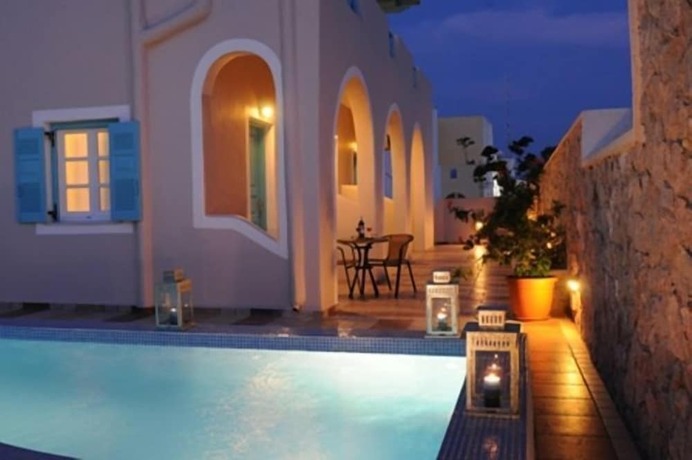 Imagen general del Hotel Villa Rose, Ormos Athinios. Foto 1