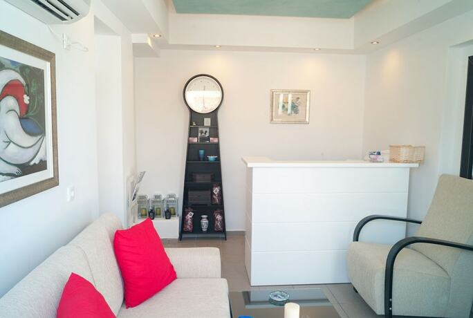 Imagen general del Hotel Villa Rose, Ormos Athinios. Foto 3