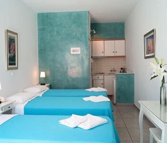 Imagen general del Hotel Villa Rose, Ormos Athinios. Foto 10