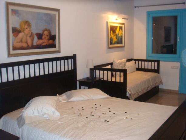 Imagen general del Hotel Villa Rose, Ormos Athinios. Foto 12
