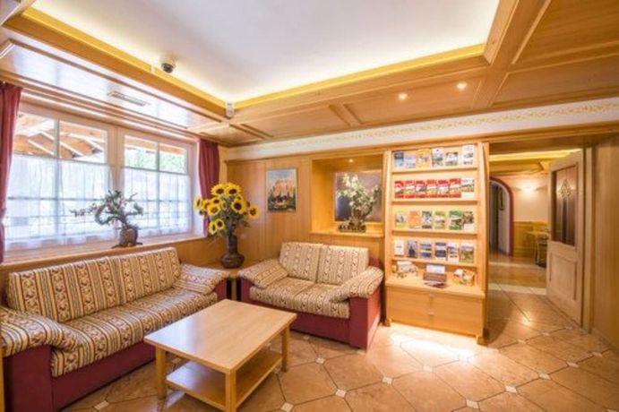 Imagen de los interiores del Hotel Villa Rosella. Foto 18