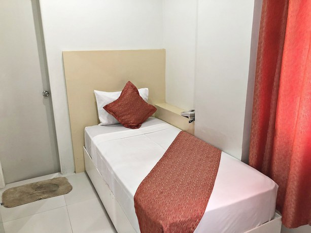 Imagen de la habitación del Hotel Villa Rosita, Naga. Foto 14