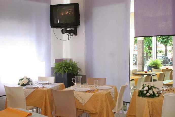 Imagen del bar/restaurante del Hotel Villa Rossi. Foto 5
