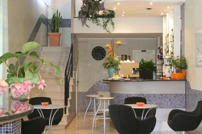 Imagen del bar/restaurante del Hotel Villa Rossi. Foto 6