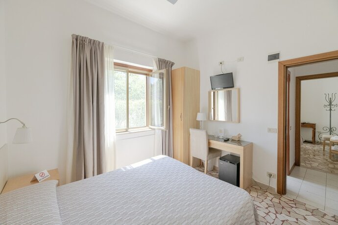 Imagen general del Hotel Villa Rosy. Foto 8