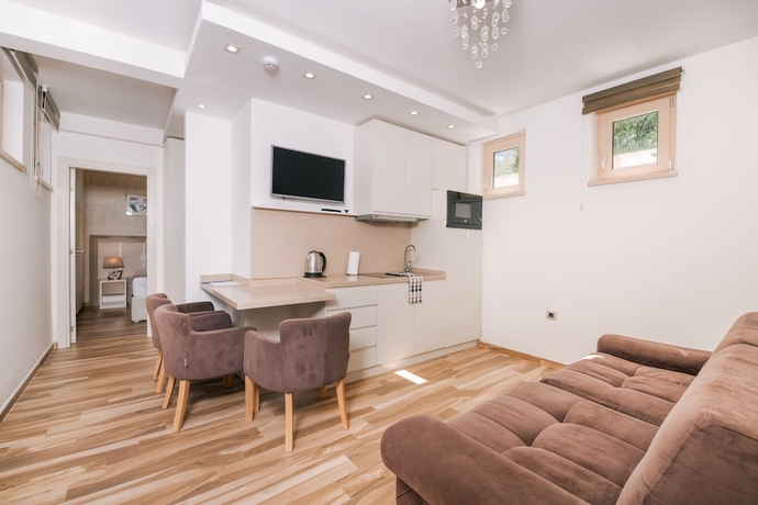 Imagen de la habitación del Hotel Villa Royal Apartments. Foto 15