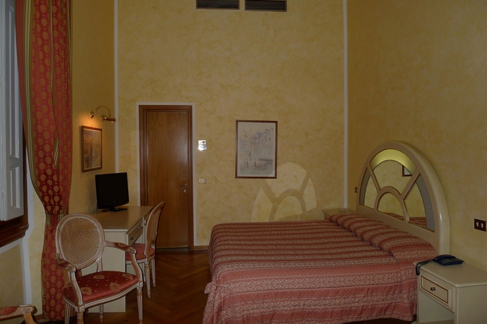 Imagen de la habitación del Hotel Villa Royal, Florencia. Foto 7