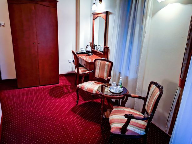 Imagen de los interiores del Hotel Villa Royal, Ostr&oacute;w Wielkopolski. Foto 19