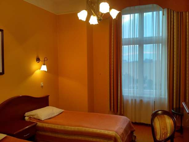 Imagen de la habitación del Hotel Villa Royal, Ostr&oacute;w Wielkopolski. Foto 6