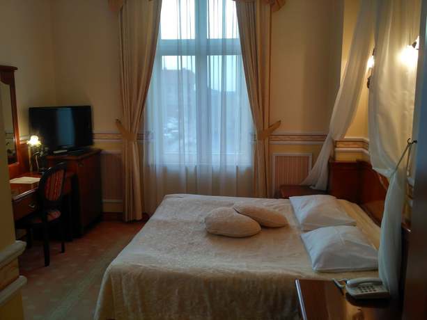 Imagen de la habitación del Hotel Villa Royal, Ostr&oacute;w Wielkopolski. Foto 8
