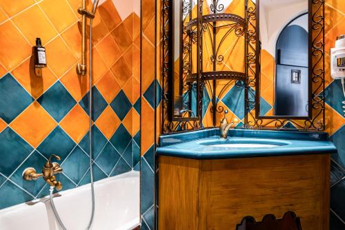 Imagen de la habitación del Hotel Villa Royale Montsouris. Foto 8