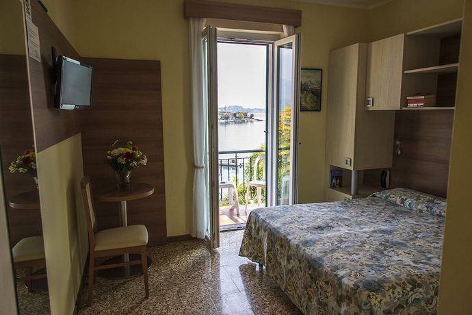 Imagen de la habitación del Hotel Villa Ruscello. Foto 5