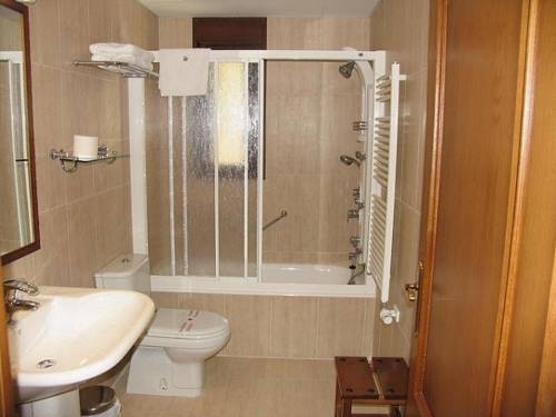 Imagen de la habitación del Hotel Villa Russell. Foto 6