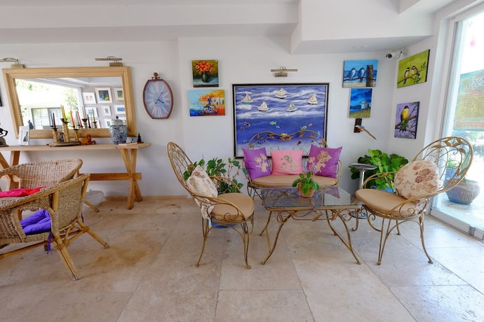 Imagen de los interiores del Hotel Villa Rustica. Foto 19
