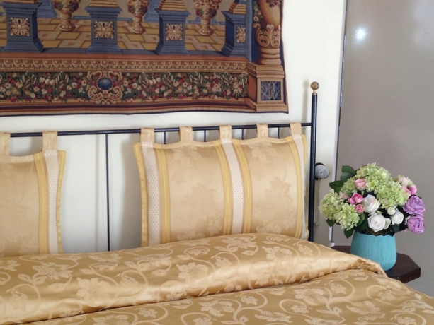 Imagen de la habitación del Hotel Villa Sabolini. Foto 15