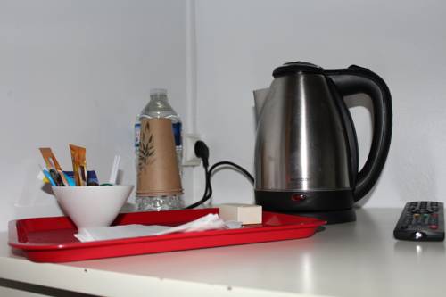 Imagen de la habitación del Hotel Villa, Saint-Andre-les-Vergers. Foto 14