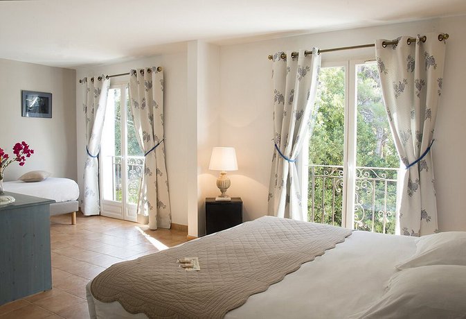 Imagen de la habitación del Hotel Villa Sainte Anne. Foto 7
